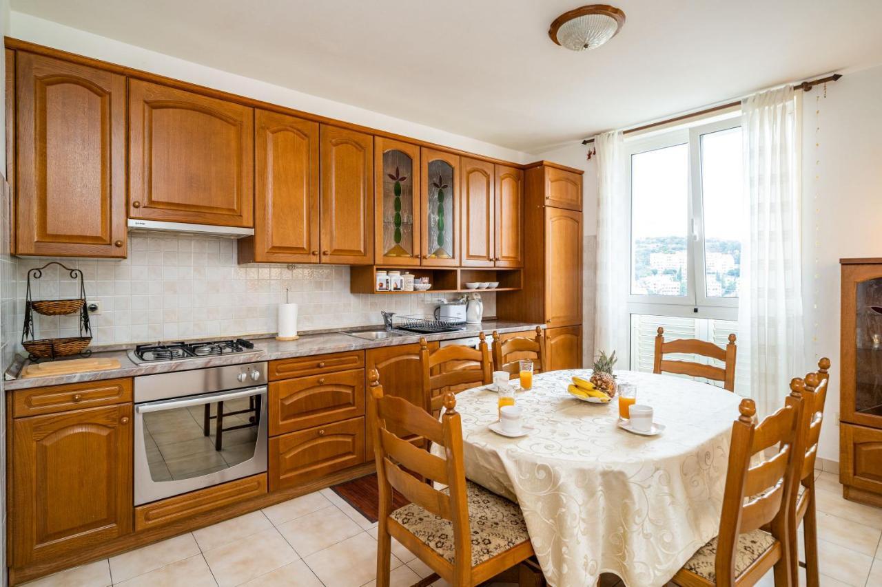 דוברובניק Spacious Three Bedroom Apartment מראה חיצוני תמונה